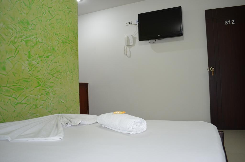Hotel El Imperio Ибаге Номер фото